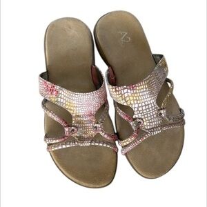 A2 By Aerosoles size 8.5 women's slides sandals